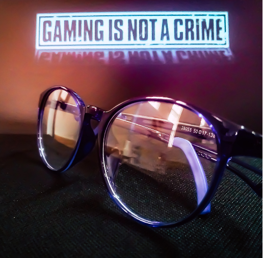 Contoh Kacamata Gaming Anti Radiasi Komputer